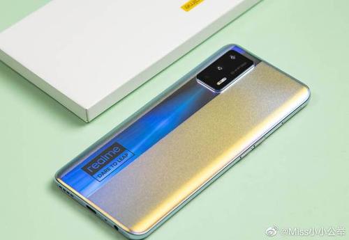 真我gtneo闪速版和普通版区别-那个值得购买