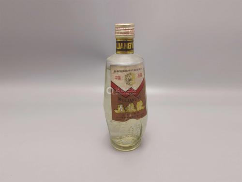 81年五粮液52度价格回收价格 81年的五粮液值多少钱一瓶