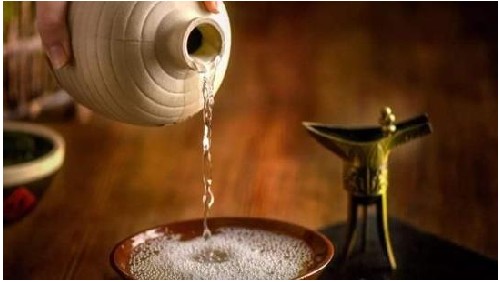 勾兑的白酒能喝吗 勾兑的白酒喝了对身体有害吗