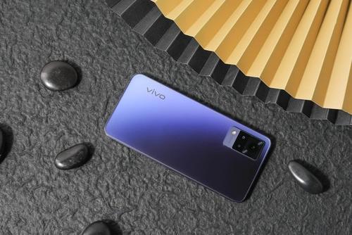 3000元左右买什么手机好-3000价位手机推荐