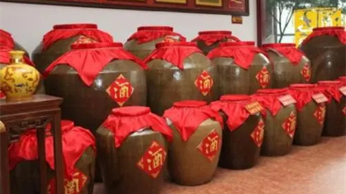 百老泉散酒价格一览表 百老泉散酒价格是多少