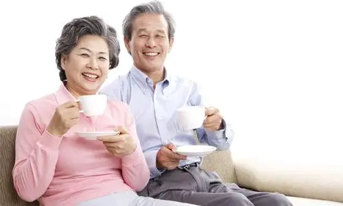 治老年便秘的药哪种最好 治疗老年便秘偏方大全