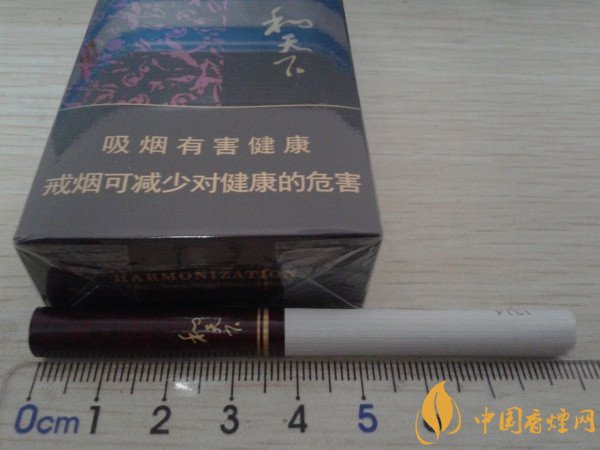 品味白沙和天下香烟 享白沙软和天下宁静致远悠悠烟香