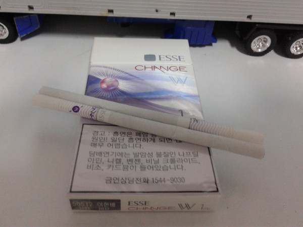 韩国esse爆珠香烟多少钱一盒 esse爱喜幻变爆珠(葡萄味)价格16元/包