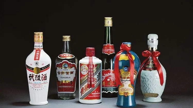 白酒品牌大全及价格表图片2022最新价格
