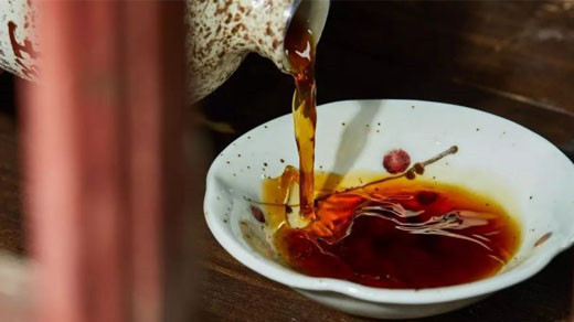 正宗黄酒什么颜色好喝一点呢