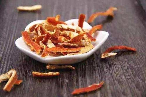 陈皮泡水的功效 陈皮泡水喝应当注意哪些