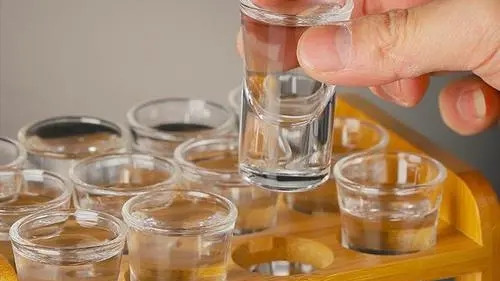 53度牛栏山二锅头酒价格表 牛栏山二锅头53度价格表及图片