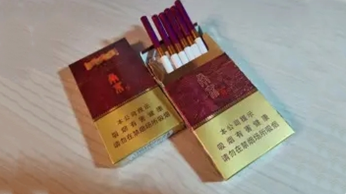 南京红楼卷和雨花石哪个好抽 南京红楼卷和雨花石口感对比