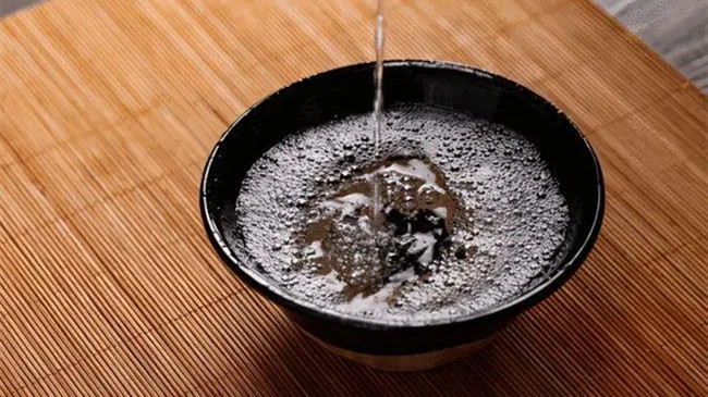 中秋送长辈什么酒好 中秋给老丈人送什么酒好