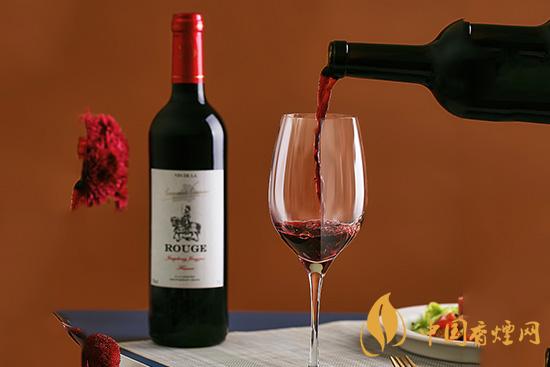 存放葡萄酒时酒瓶怎样放置？葡萄酒存放的正确方法