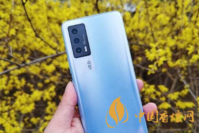 iQOONeo5后盖是什么材质的-iQOONeo5后盖怎么样