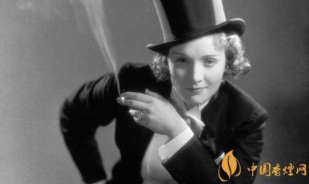 男人喜欢抽烟的女人吗 会抽烟的女人有故事