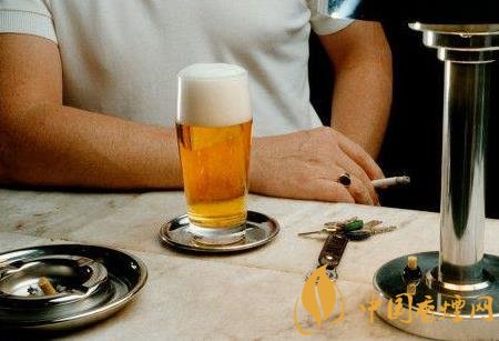 备孕须知:抽烟会影响精子质量加速卵子死亡